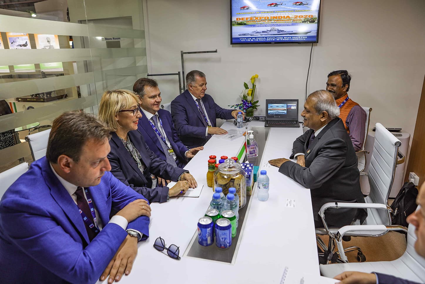 Dubai Airshow-2019: Russia’s UAC negotiated with business partners, Yak-130 performed aerobatics during flight program